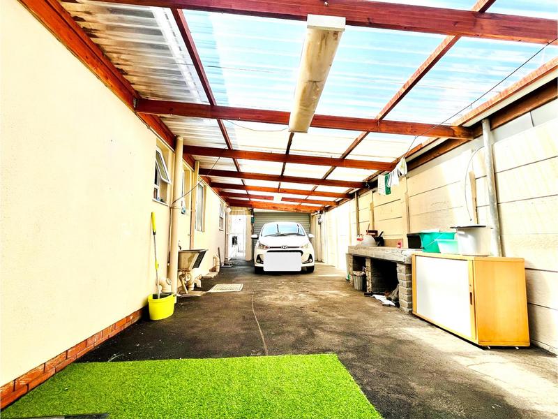 4 Bedroom Property for Sale in Goodwood Estate Western Cape